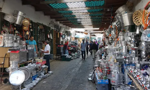 Les souks : Guersa el Kebira, rue Tarrafine et souk Mesdaa, Tétouan