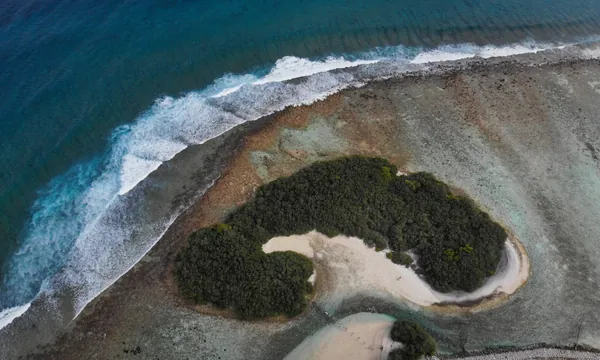 Vague Cokes Thulusdhoo surf droite