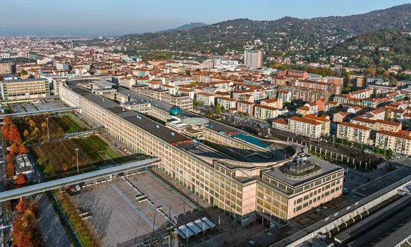 Lingotto à Turin, ancienne usine FIAT et piste sur le toit