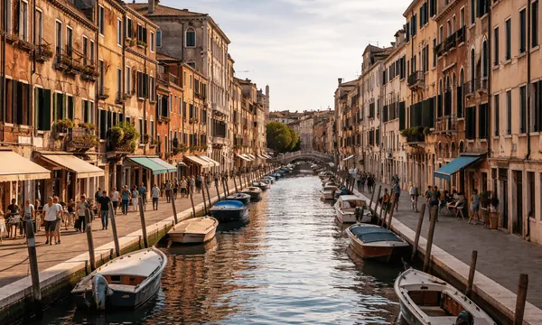 Cannaregio nord Venise, fondamenta et canaux tranquilles
