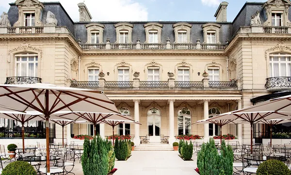 Royal Champagne Hôtel & Spa Champillon, 5 étoiles vue vignobles design moderne