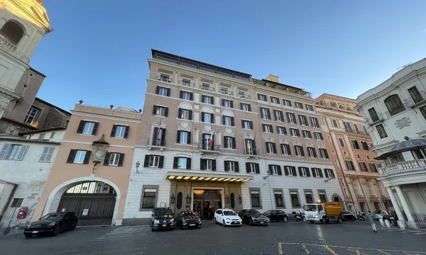 Hotel Hassler Roma, palace en haut des marches de la place d'Espagne