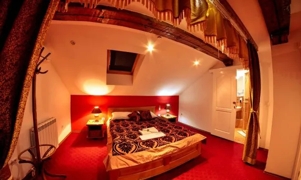 Hotel Latinski Most, Obala Isa-bega Ishakovića, Sarajevo