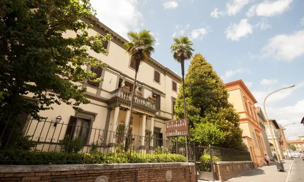 Albergo Chiusarelli, Sienne