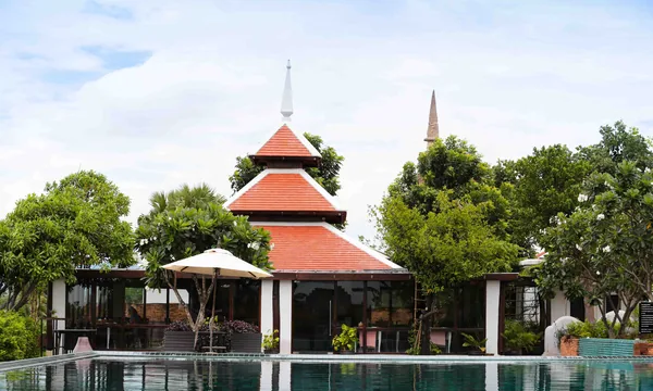 Sriwilai Sukhothai resort luxe vue rizieres piscine infinity