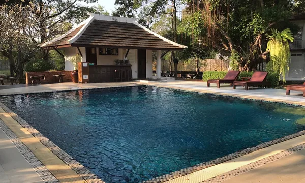 Tharaburi Resort Sukhothai boutique chambres decorees piscine