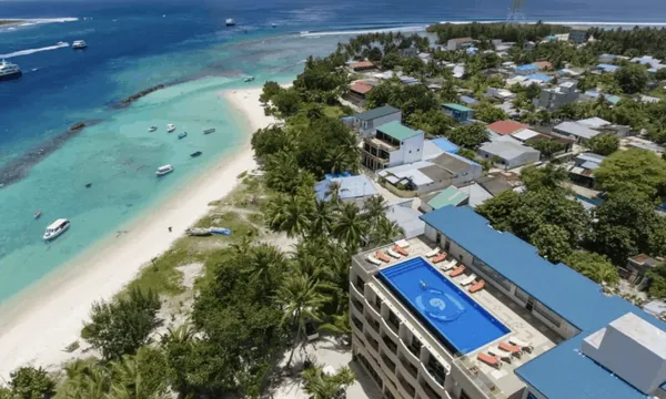 Surf Trip Maldives Thulusdhoo guesthouse surf