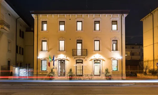 Hotel Fontana Vérone, quartier résidentiel de Borgo Trento